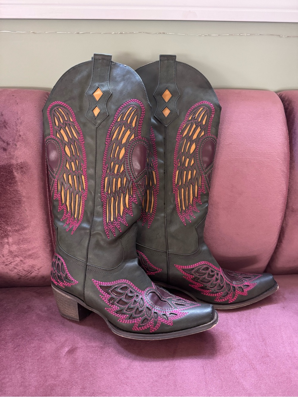Women's Cowgirl Western Green Boots with Pink & Tan Wing Embroidery